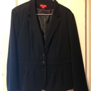 Elle black blazer